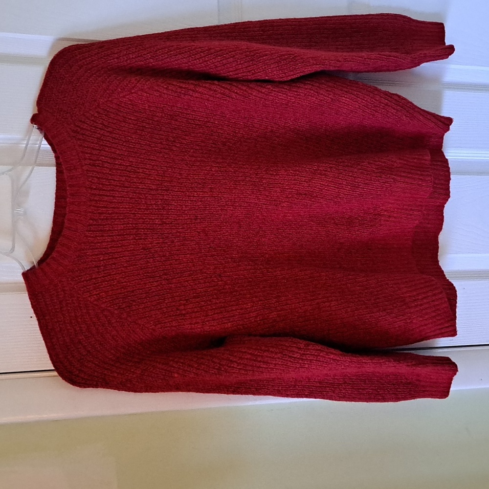 Old Navy sweater